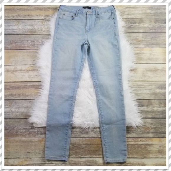 Aeropostale Pants - AEROPOSTALE Stretch High Rise Waist Jegging Jeans